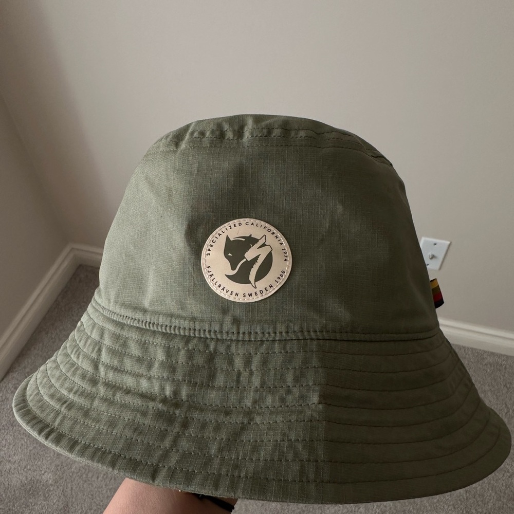 Specialized/Fjällräven Hat - Picture 4 of 6